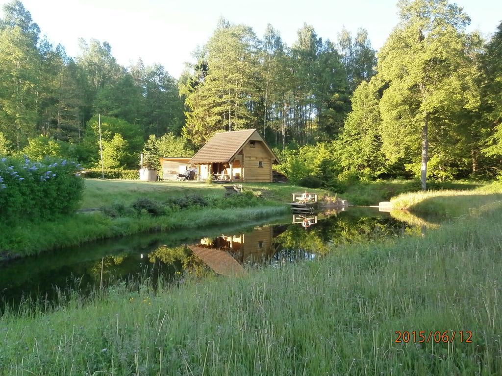 Mezupes Guest House Tuja Bagian luar foto